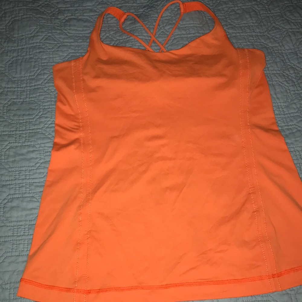 Lululemon free to be tank with built in bra